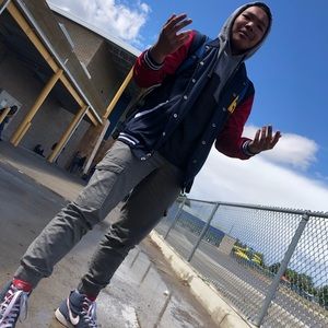 Meet your Posher, Jaylord